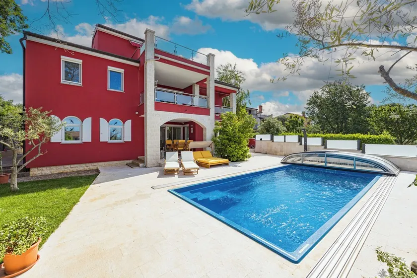 Apartment Ayni With Private Pool, Umag, Croatia - Image 1