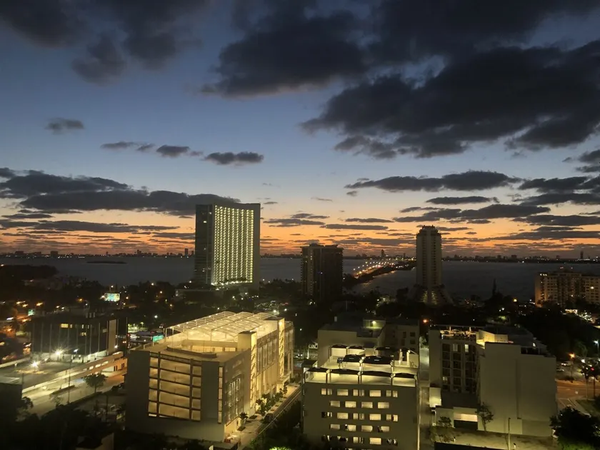 Amazing Family Vacation Condo in Midtown Miami - Image 1