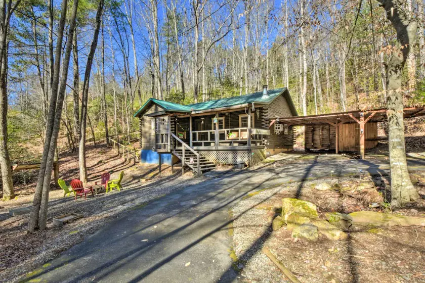 Blairsville Cabin w/ Fire Pit, 7 Mi to Dtwn! - Image 1