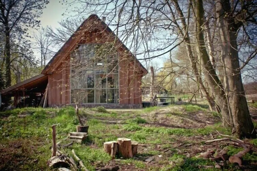 Maison à Bergen près des forêts - Image 1