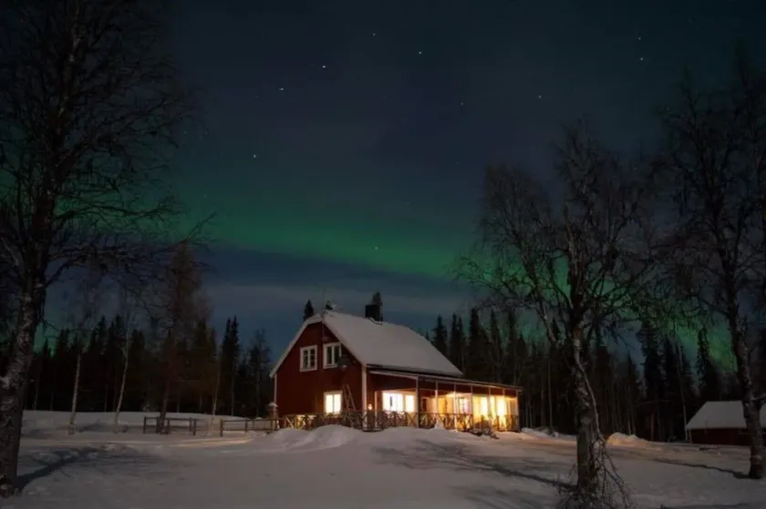 Quietly situated vacation home in a secluded location - Image 1