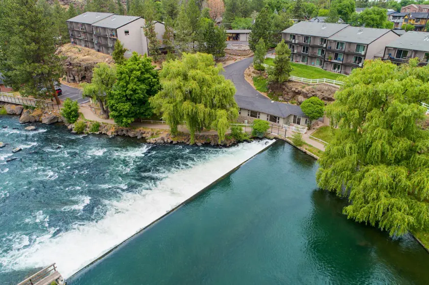 Bend Riverside Rentals - Image 1