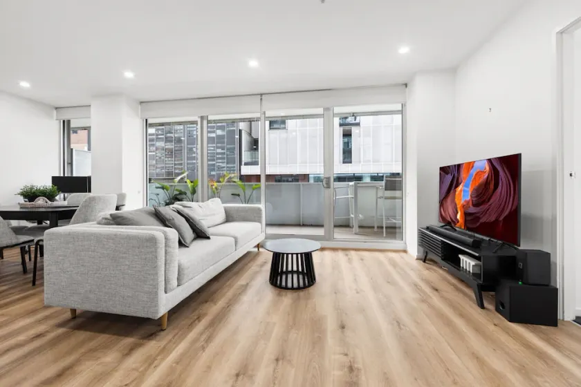 Sleek South Yarra 2-Bed with Alfresco Dining - Image 1
