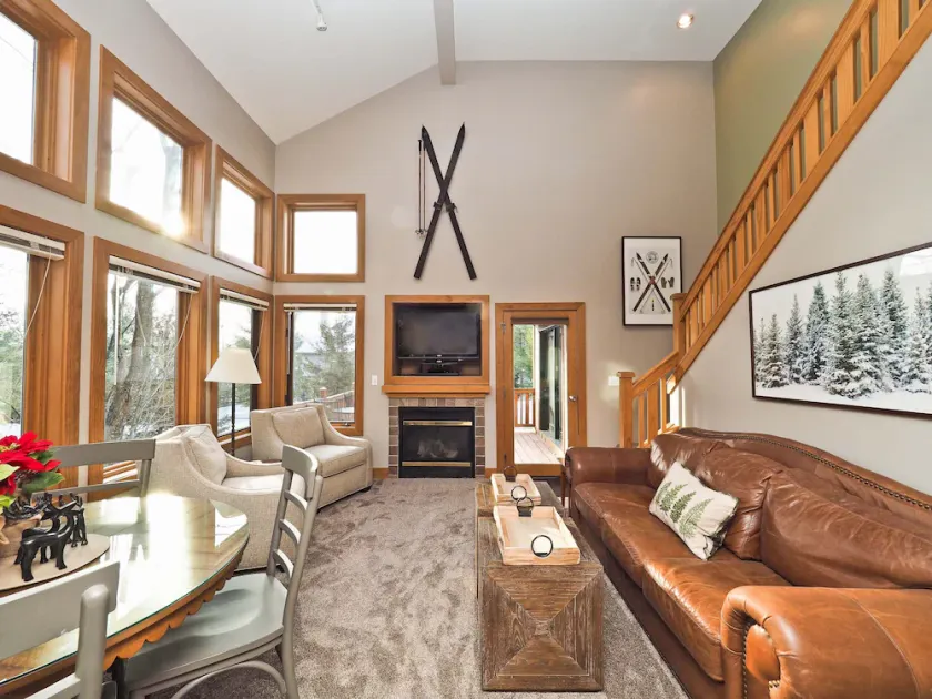 Disciples Ridge Condo-4 full bedrooms, Slps 18.  Condo next door Slps 17 - Image 1