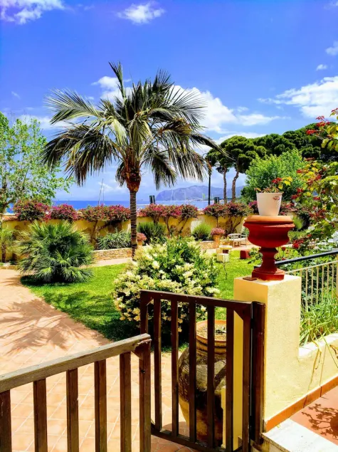 Villa Chelia on the beach of Patti Marina - Image 1