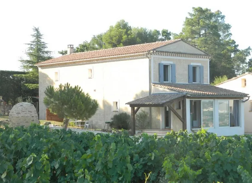 In Provence, in the middle of the vineyards!  facing Mont Ventoux - Image 1