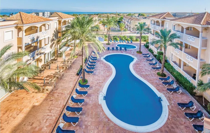 Nice apartment in Riumar-Deltebre with swimming pool - Image 1