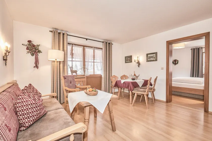 (7) Zwei-Raum-Ferienwohnung 42qm, Bad/WC, Extra-Schlafraum, Küche, Balkon - Image 1
