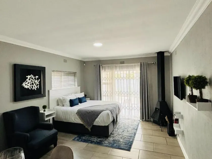 Rolem Guest House - Image 1