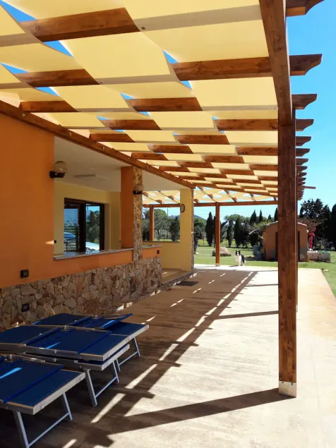 Chia, detached villa with large plot of land - Image 1