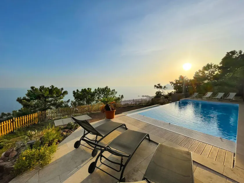 Meerblickvilla für 11 Gäste mit beheiztem Infinity-Pool - Image 1