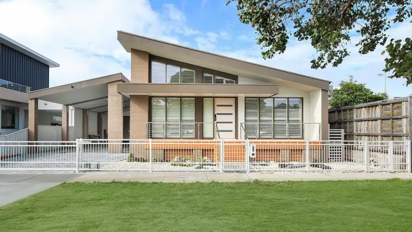 Villa Marina - Modern Waterfront Escape - Image 1