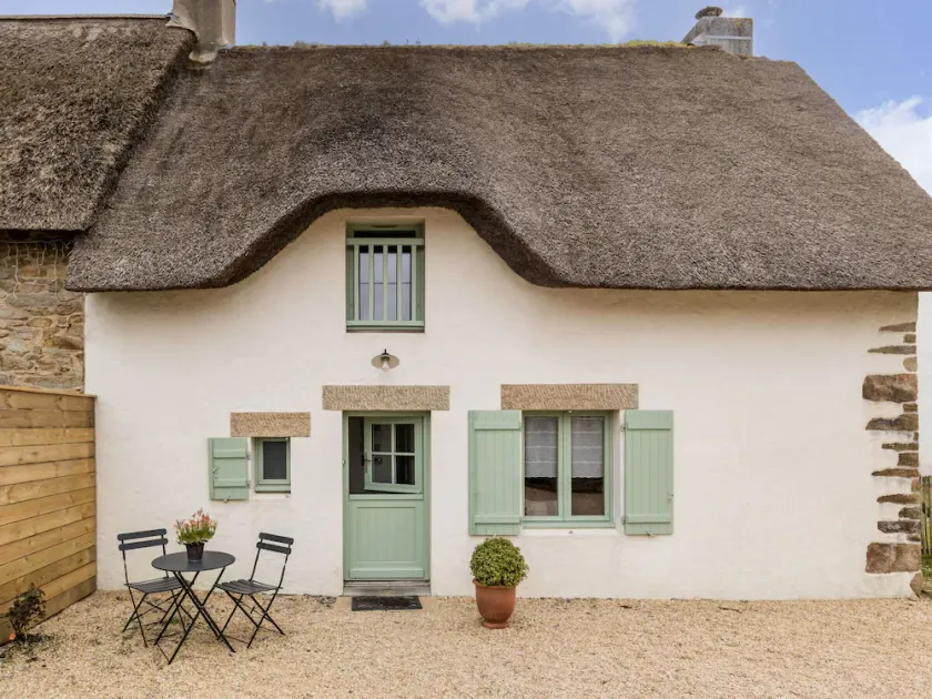 Chaumière rénovée avec jardin clos, proche de Guérande et des plages, idéale pour familles - Image 1
