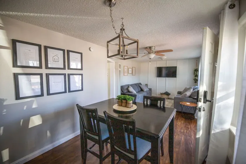 Updated Downtown Bungalow - Image 1