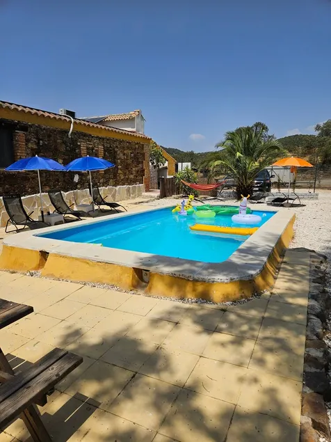 Country House 'Experience Alpacas in Andalucia' with Mountain View - Image 1