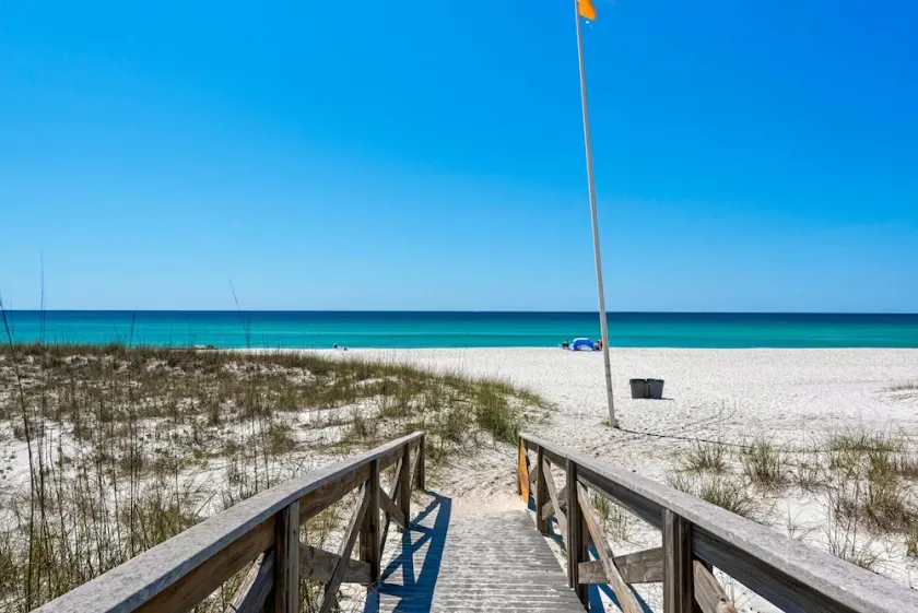 Dolphin Point 103b 2 Bedroom Condo by RedAwning - Image 1