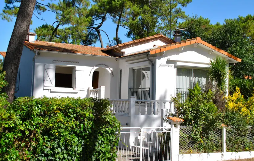 ROYAN Charming house in the pines 400 m from the beach, Parc district - Image 1
