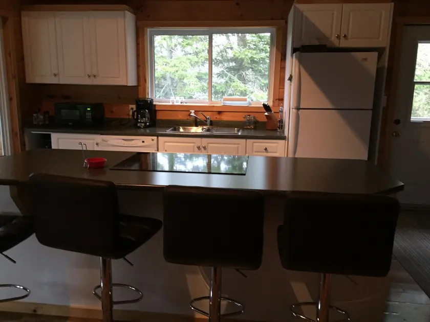 Varm og indbydende, 3 soveværelse 4 sæson sommerhus. - Image 1
