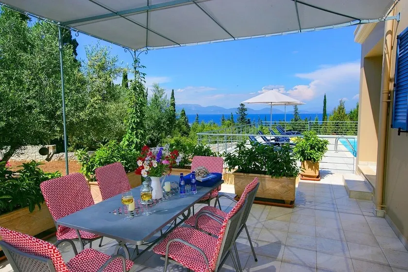Modern Villa With Private Pool And Outstanding Sea Views - Image 1