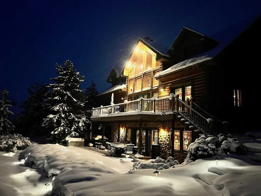 Amazing cabin with private lake accesses - Image 1