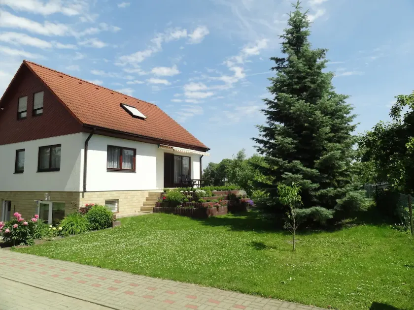 3 star apartment with pool, family friendly, with dog, near the lake in great nature - Image 1