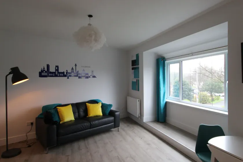 Beautiful 2 bedroom apartment in a great location at Childwall Fiveways (Flat 2) - Image 1
