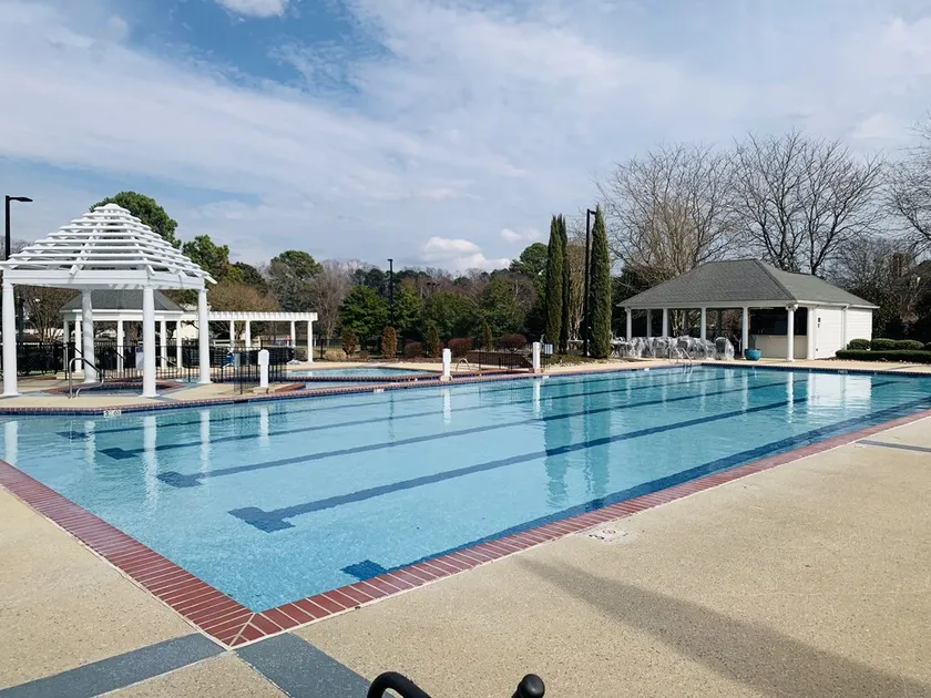 W'burg top-rated resort. 4BDR. Pools, tennis, game room, great value, near Busch - Image 1