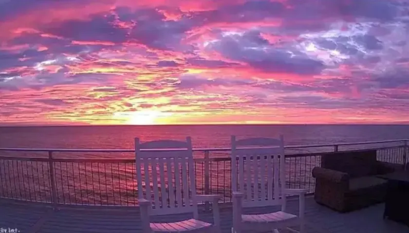 ☆ Beachfront Home w/ Stunning Views, Hot Tub, Luxury Kitchen & Private Beach!  - Image 1