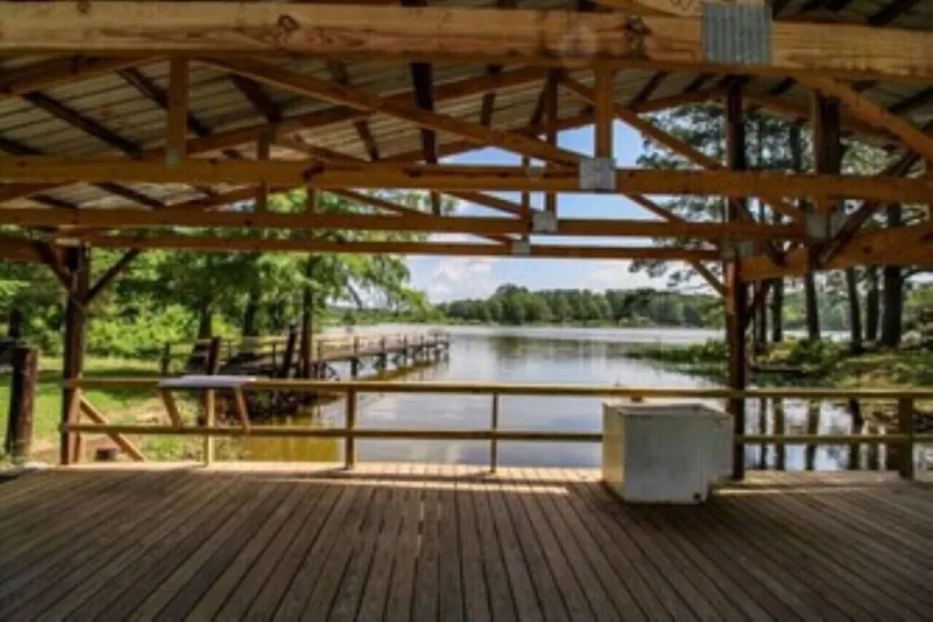 Castaway Camp                   . - Image 1