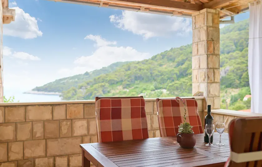 1 Bedroom Pet Friendly Apartment In Saplunara - Image 1