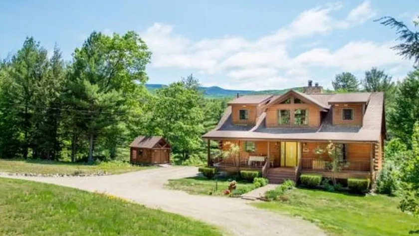 4 senge / 4 bad-White Mountains-Log Home Retreat - Image 1