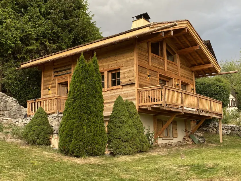 Magnifique Chalet Ancien Refait Neuf 8 Personnes Avec Sauna - Image 1