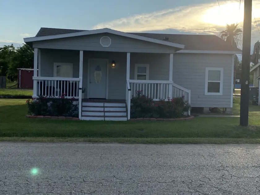 Peaceful 3BR house with a lot of space. - Image 1