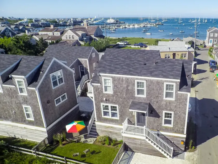 LUXURIOUS Cottage with Breathtaking Harbor Views - Image 1
