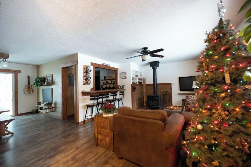 Country in the City | Massage Chair and Fireplace | Close to Downtown - Image 1