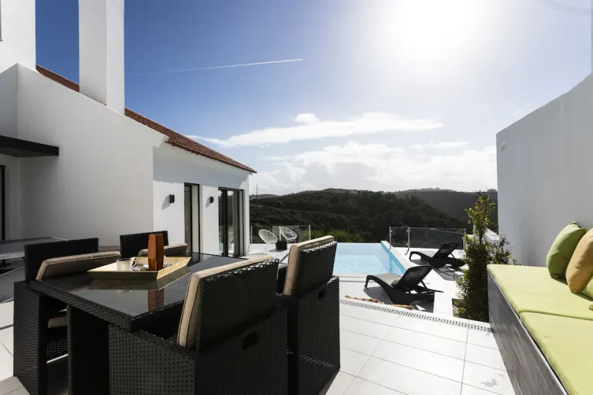 Fabulous modern villa, with seaview and infinity pool - Image 1