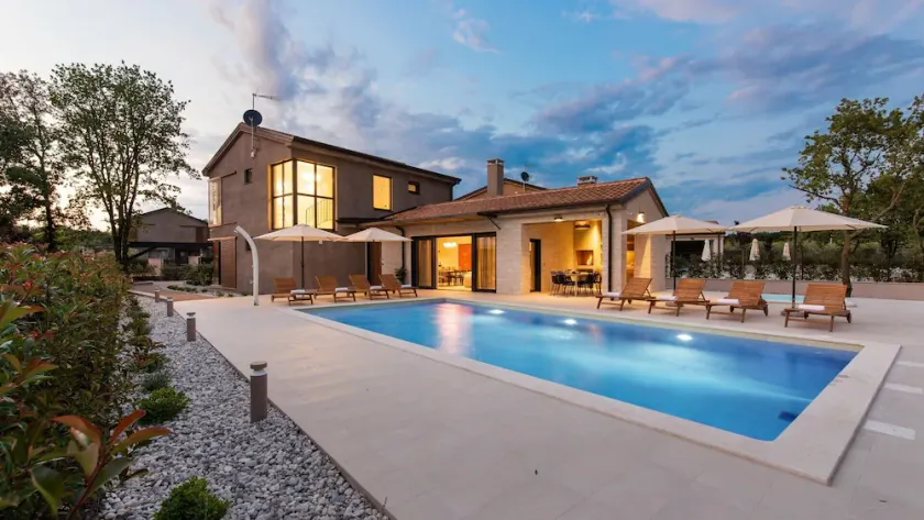 Villa Curitico - Deluxe Private Retreat - Image 1