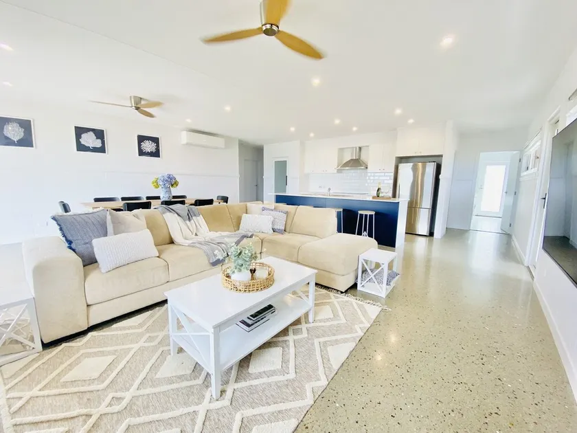 Somerset Dreams| Sleeps 10| Dam Views| Brand New Hamptons Home|Free Wi-Fi - Image 1