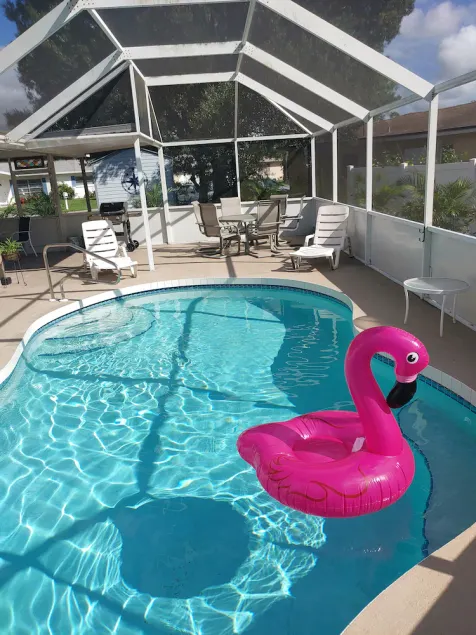 Newly remodeled, all new furniture, beaches, shopping, restaurants, golf, tennis - Image 1