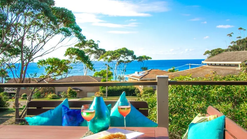 Rockpools Beach House - Image 1