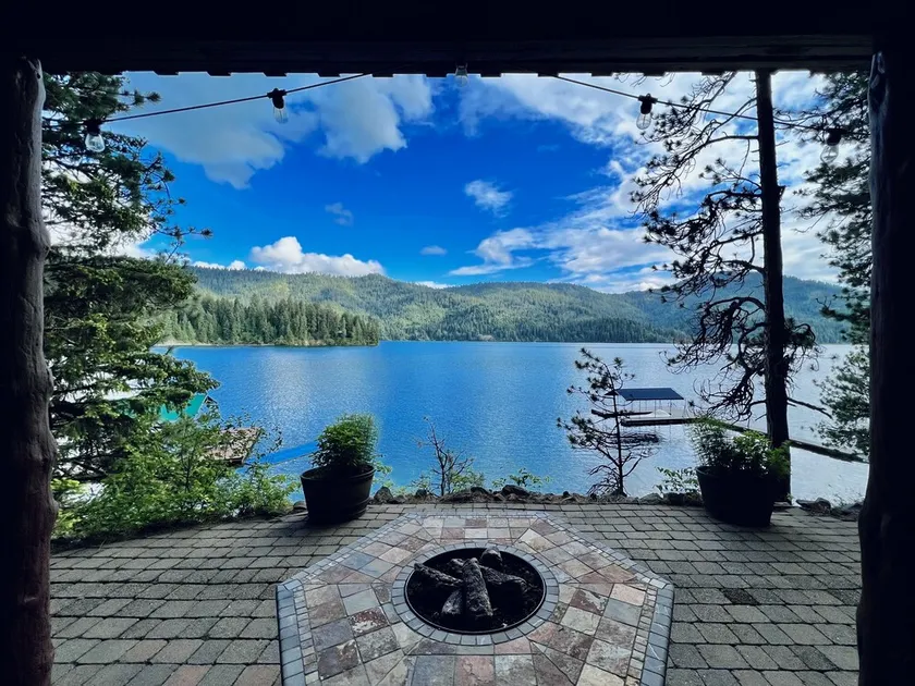 Pine View Cabin: Rustic Hayden Lake Cabin with Bunkhouse and Private Dock - Image 1