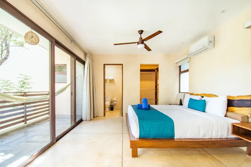 This fabulous accommodation will provide you with a relaxing atmosphere . - Image 1