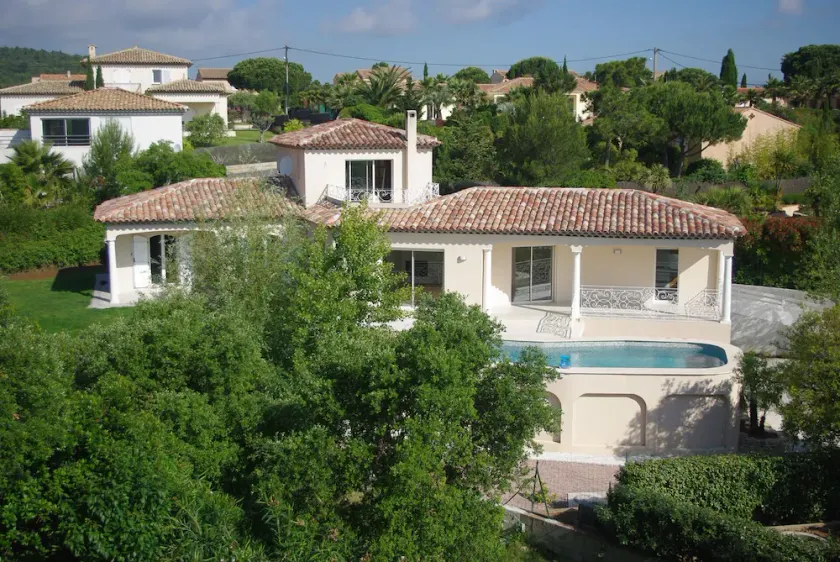 Sea view. Swimming pool 8x4m. Very quiet location. 150m2 - Image 1