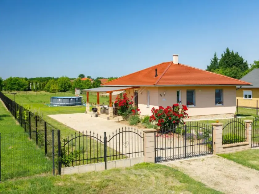 Ferienhaus Paola by Interhome - Image 1