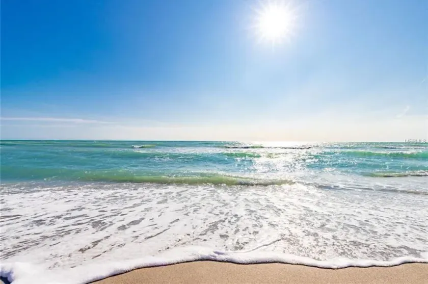 Aimez l'air de la mer et les sons des vagues qui se brisent, c'est l'endroit idéal pour votre escapade! - Image 1