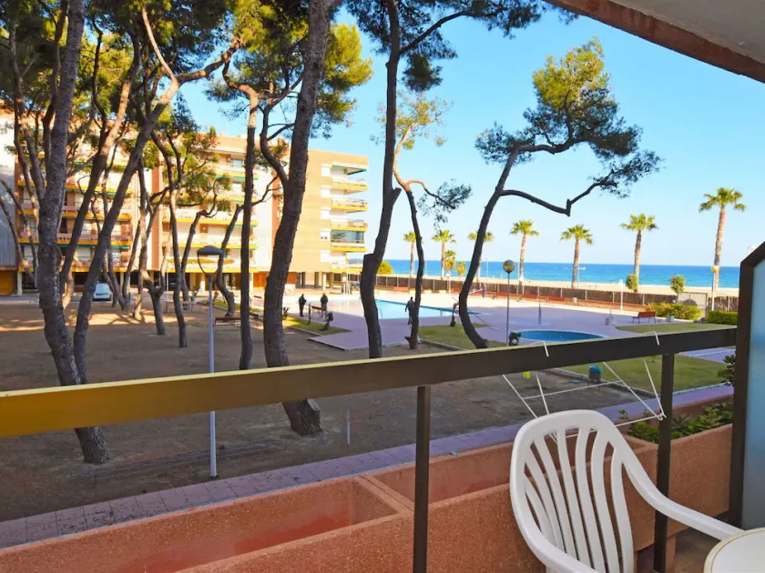 Apartment i Torredembarra med 2 sovrum som kan rymma 4 - Image 1