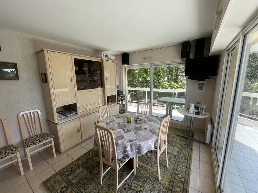 Cozy 2-Bedroom Apartment with Balcony & Full Amenities Near Arcachon Beach - Image 1