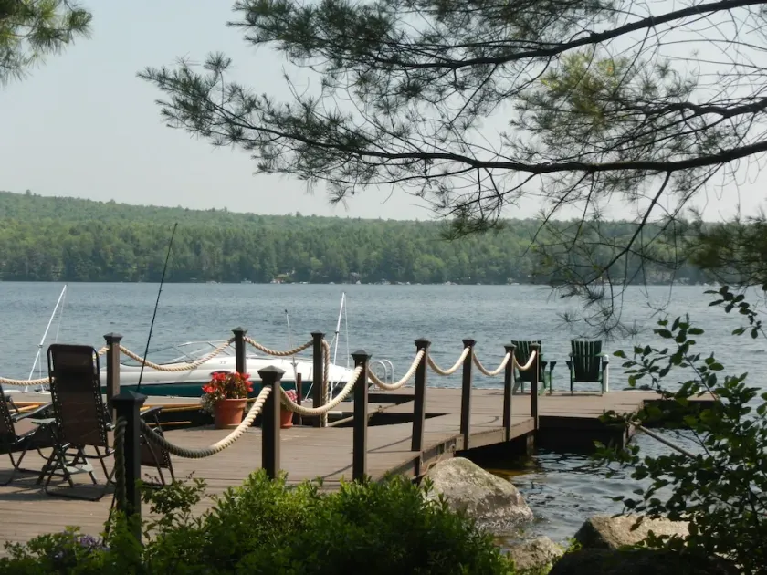 Immaculate Waterfront Studio Apt, kayaks, hot tub, 45 min. to Acadia - Image 1