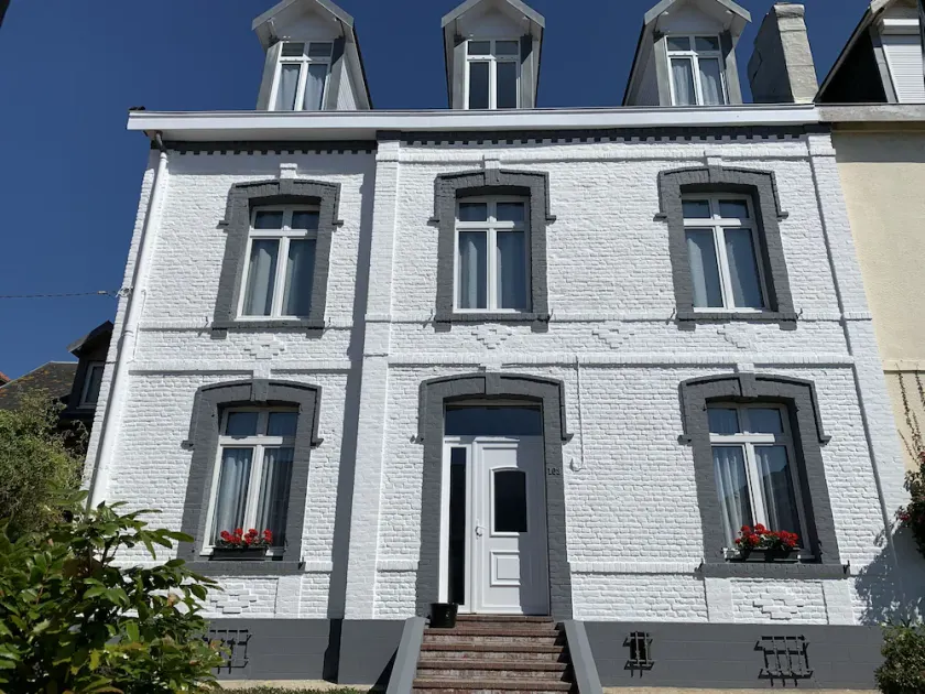 BERCK-PLAGE LARGE 7-BEDROOM HOUSE - Image 1
