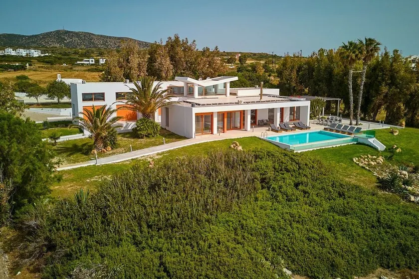 Villa Lakhania - Seven Bedroom Villa, Sleeps 14 - Image 1